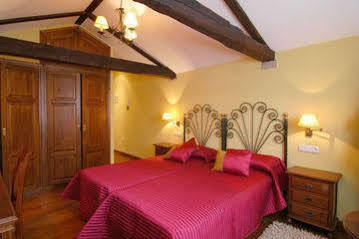 Hostal Santo Grial Saint-Jacques-de-Compostelle Extérieur photo